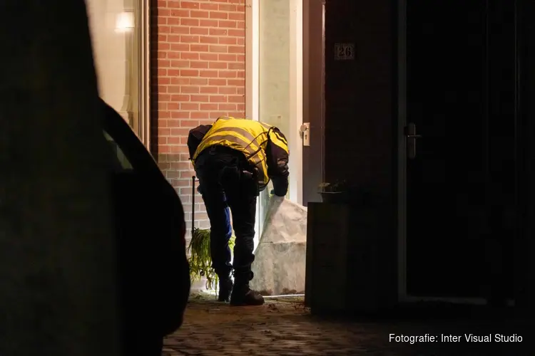 Explosie bij woning aan Kruideel in Enkhuizen